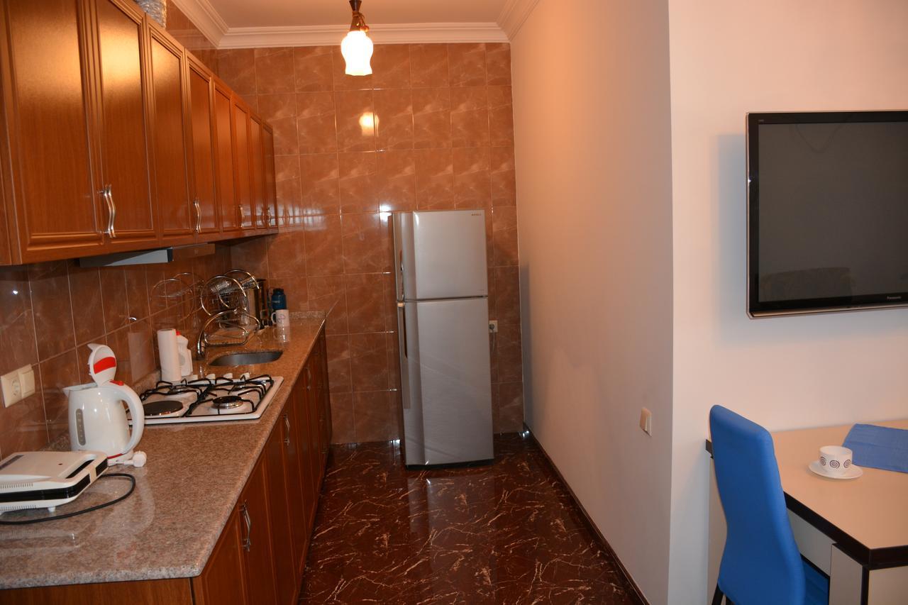 Apartment Nona Vox Batumi Exterior foto
